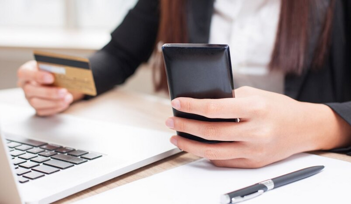 Нацбанк скасував ліміти на карткові перекази