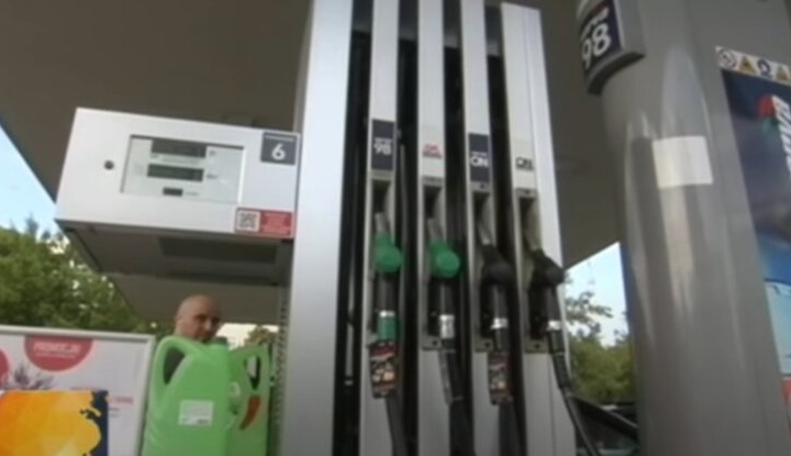 Автозаправки з вартістю бензину та дизеля у Одеській та Львівській областях