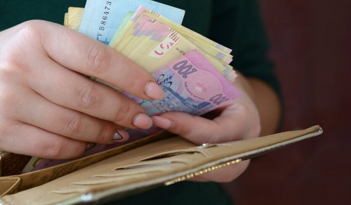 100 тысяч гривен от Красного Креста