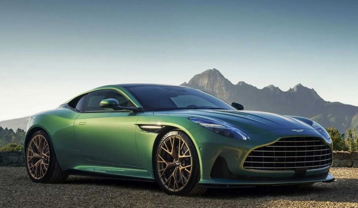 Розкішні автомобілі з переворотними номерами