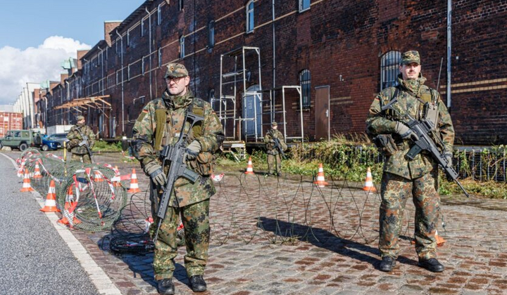 Разноцветный график операции России против НАТО