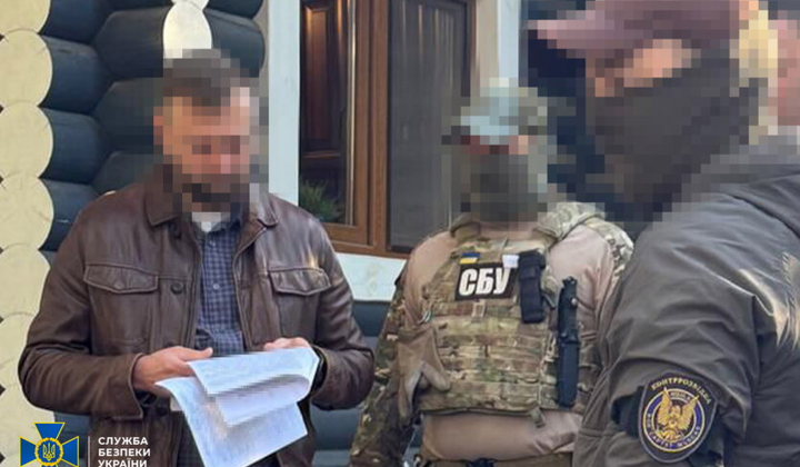 Схема легалізації в Євросоюзі: посадовець допомагав росіянам