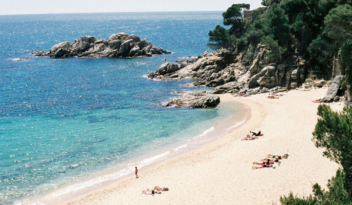 Штраф на пляжі для українців