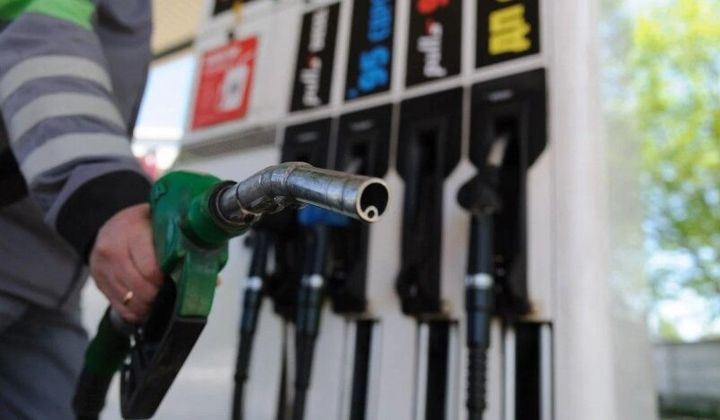 Вплив курсу долара на ціну бензину