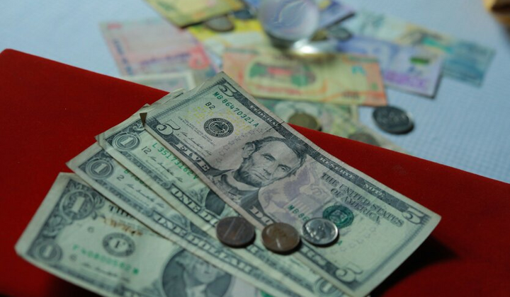 Прогноз курсу долара перед Новим роком