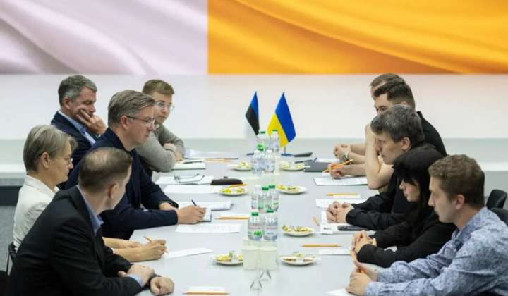 Українські військові тестують зброю в бойових умовах