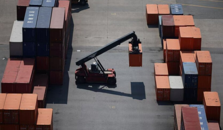 Пристебніться у поїзді, ризики торговельної війни