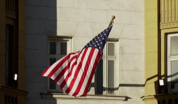 Порівняння поїздок до США та Китаю