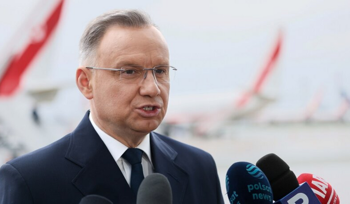Дуда говорит о остановке Путина