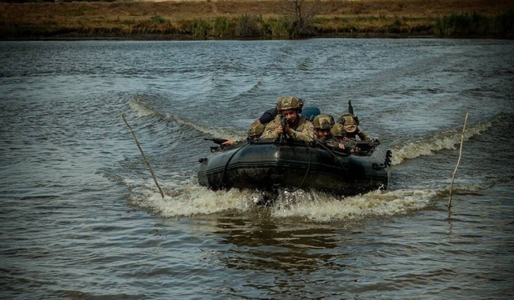 Росіяни захоплюють острів Білогрудий
