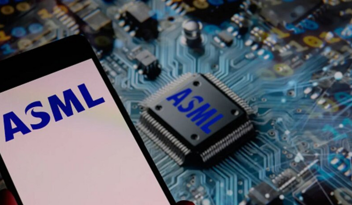 ASML втратив третину вартості