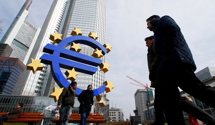 Повышение курса евро на фоне атаки Трампа на ФРС