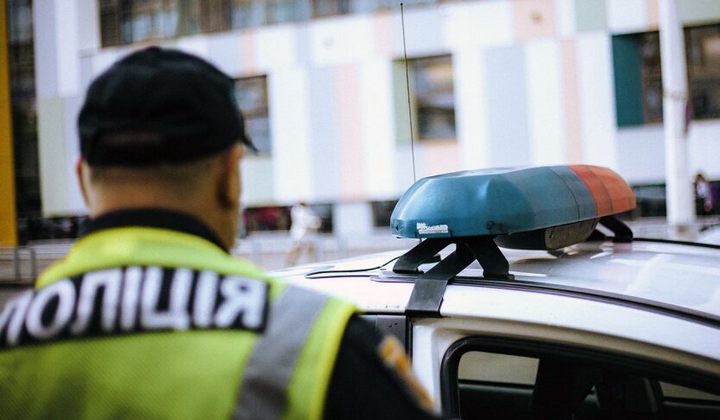 Five main phrases for communication with police officers