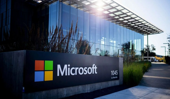 Звільнення працівників у Microsoft на тлі інвестицій в ШІ