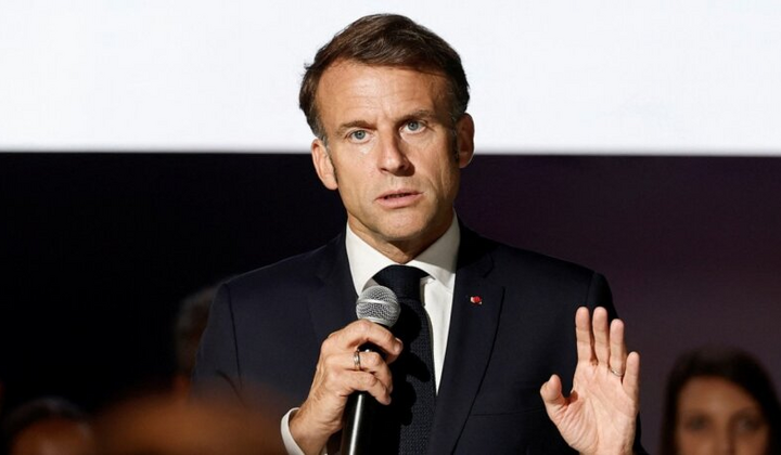 Зображення Макрона та Російської таємної армії