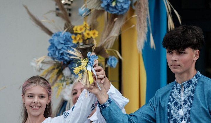 На календарі - останній дзвоник українських школ