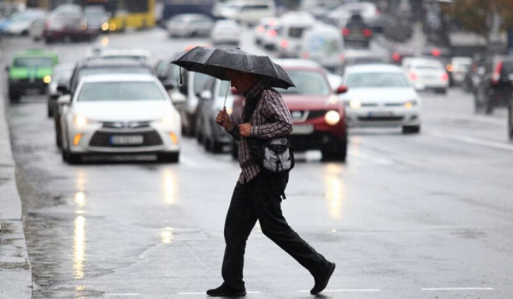 Циклон приносить 'гойдалку' від +7 до +21: погода на вихідних ще потрупле українців