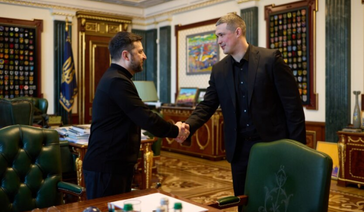 Зеленський обговорює пріоритети оборони