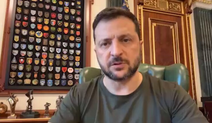 Зеленский подписал санкционные указания против России