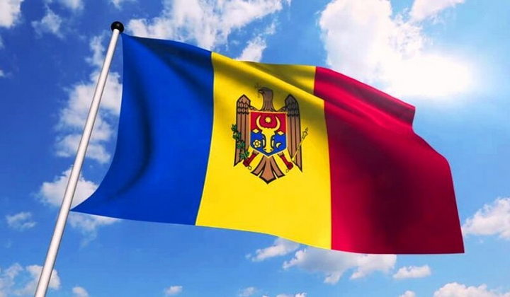 Українські автомобілі на кордоні з Молдовою