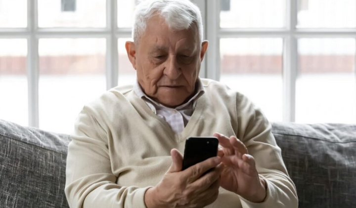 Банковские счета пенсионеров будут блокировать