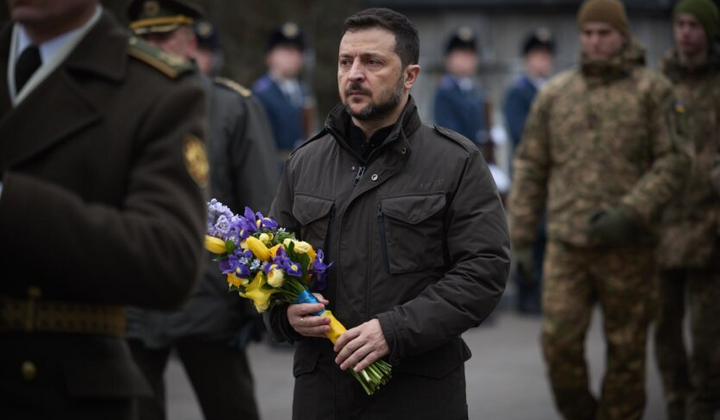 Відсутня допомога США: Зеленський розповідає про рятівні програми