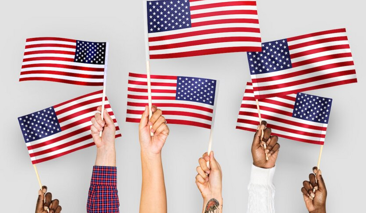 Опрос: американцы положительно оценивают работу Трампа