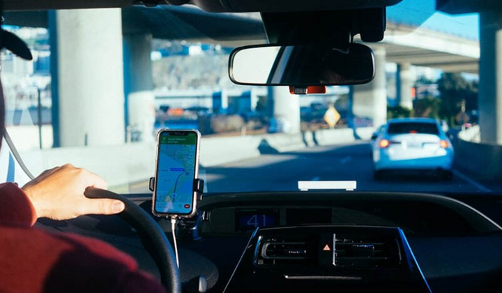 Карта світу та українські права