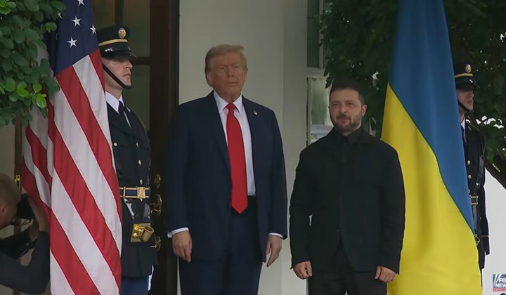 Зеленський відхилив пропозицію Путіна про переговори в Москві: розглядаються декілька міст