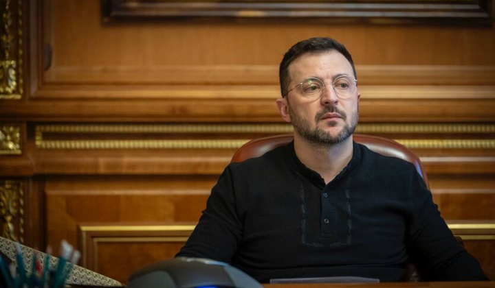 Зеленський продовжує військовий стан та мобілізацію: новий термін