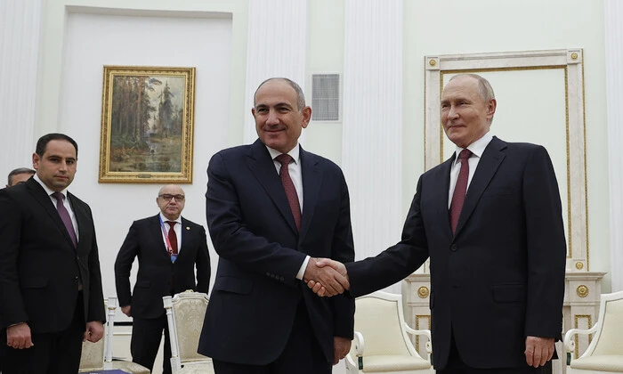 Путін та Пашинян: телефонний розмова