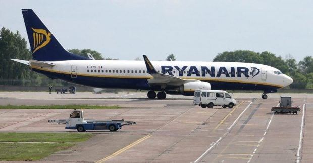 Боїнг 737 Ryanair екстрено сів у Манчестері