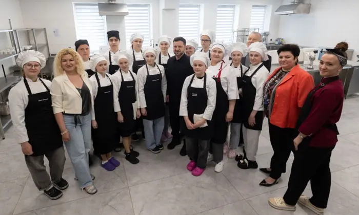 Zelensky evaluates modernized college in Rivne