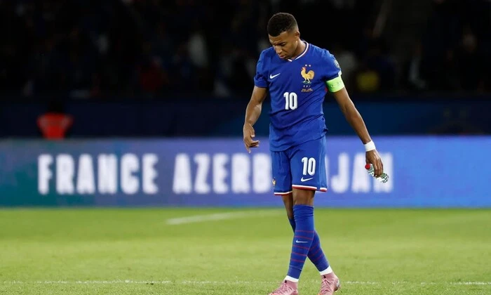 Mbappe refused knee surgery