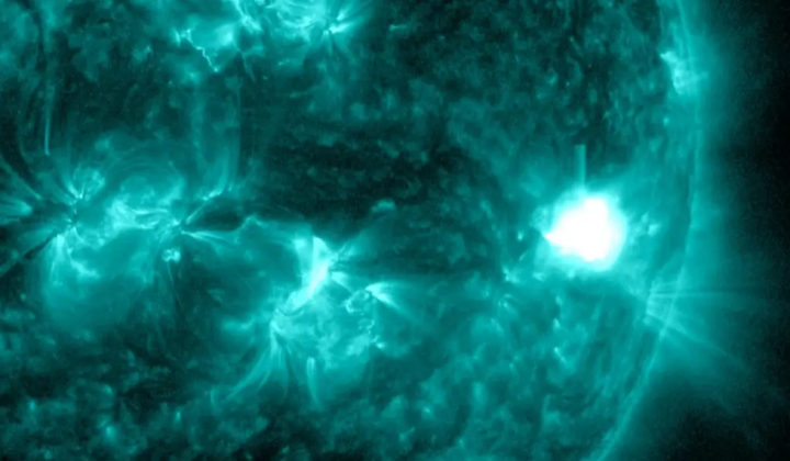 Solar flare: magnetic storm G2