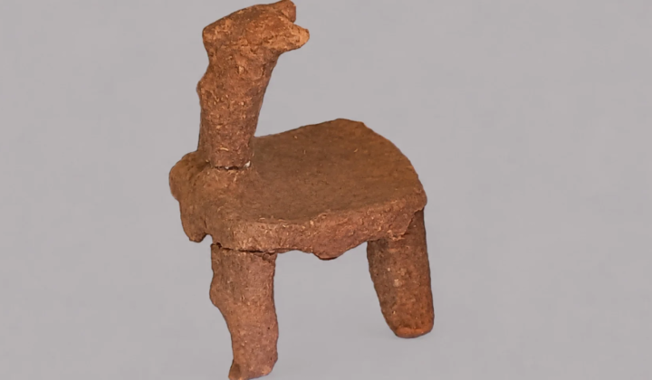 Unique Neolithic ceramic items, 8000 years old