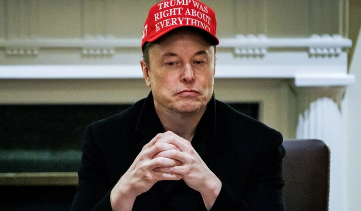 Маск втратив майже $300 млрд