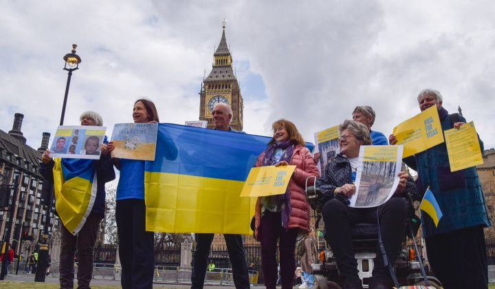 Українці в Польщі ризикують втратити захист