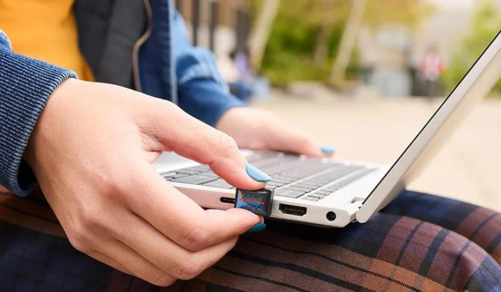 SanDisk випустила крихітний USB-C накопичувач для iPhone