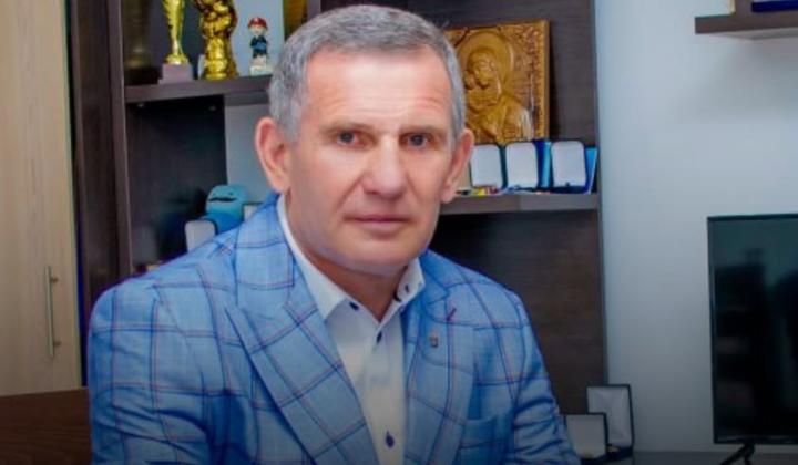 Тренер по боксу Карабин отмечает день рождения