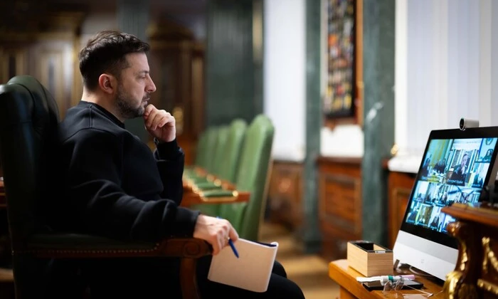 Zelensky announces trilateral talks in UAE