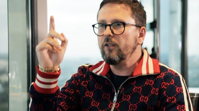 Логотип партії Шарія на забороненому знаку