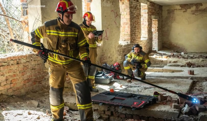 Training for rescuing people under rubble in Ternopil
