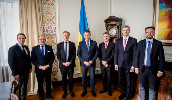 Peribynis and Briene discussed security
