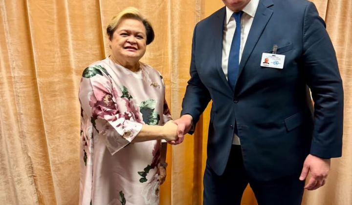 Diplomats discuss risks to food security
