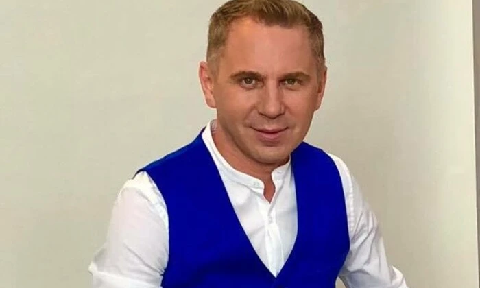 Активисты требуют оценки автора учебников Авраменко из-за его пребывания в Испании