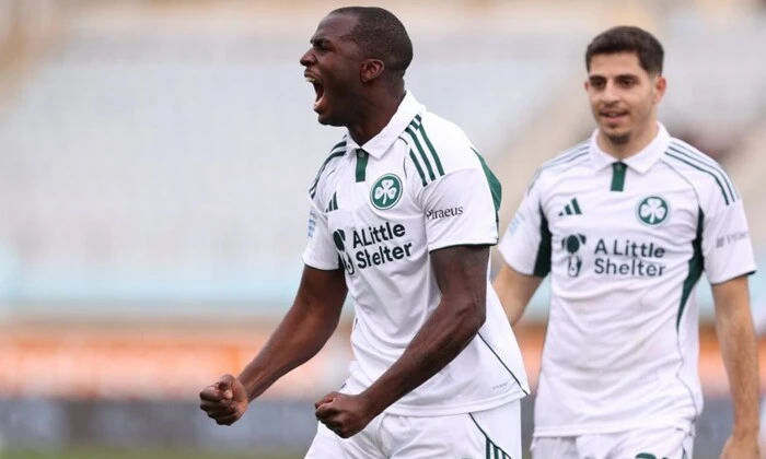 Panathinaikos advances through Europa League penalties