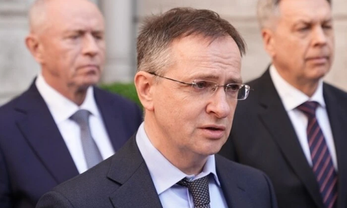 Переговори у Женеві: Мединський очолить Росію
