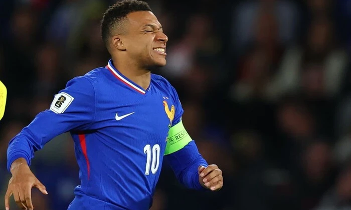 Kylian Mbappe disproves rumors about knee examination by Real Madrid doctors