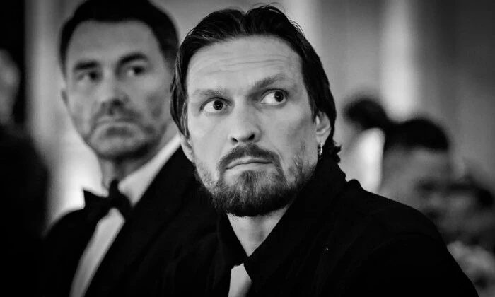 Олександр Усик після поразки на рингу